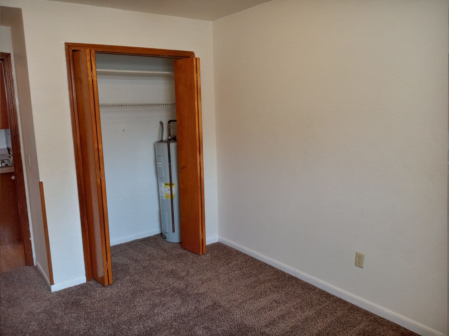 Olivet Apartment: 350 Church Street