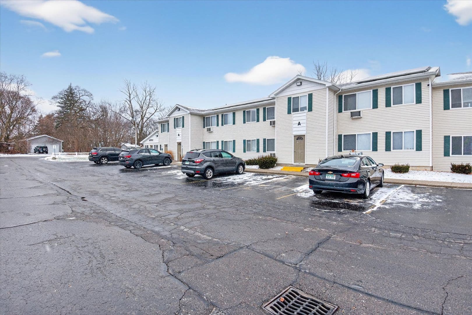 Shepherd Apartment: 127 S Union Street