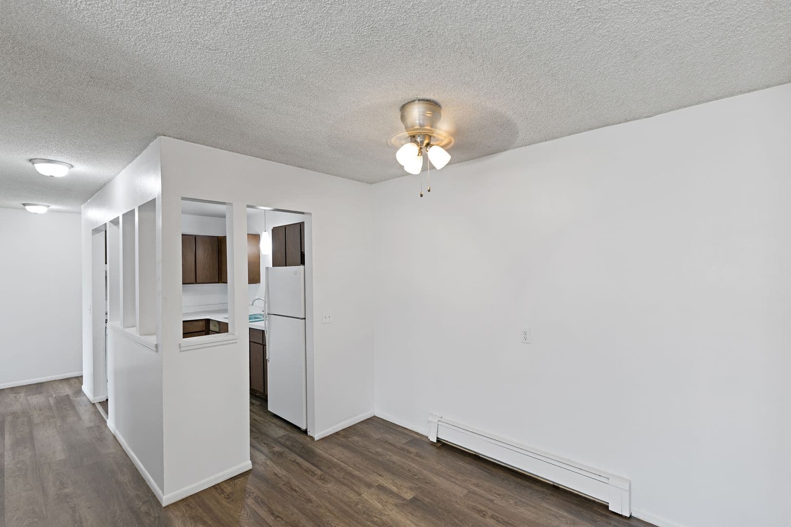 Albion Apartment: 210 S. Monroe Street