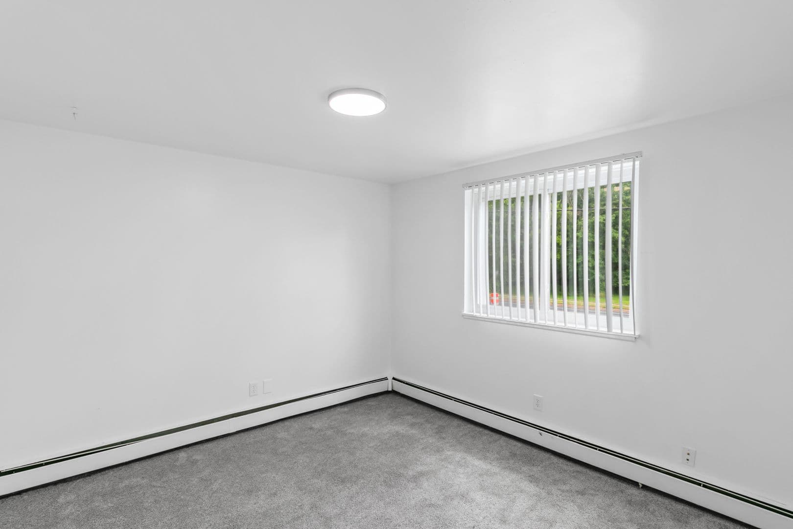 Kalamazoo Apartment: 105 N Kendall Ave