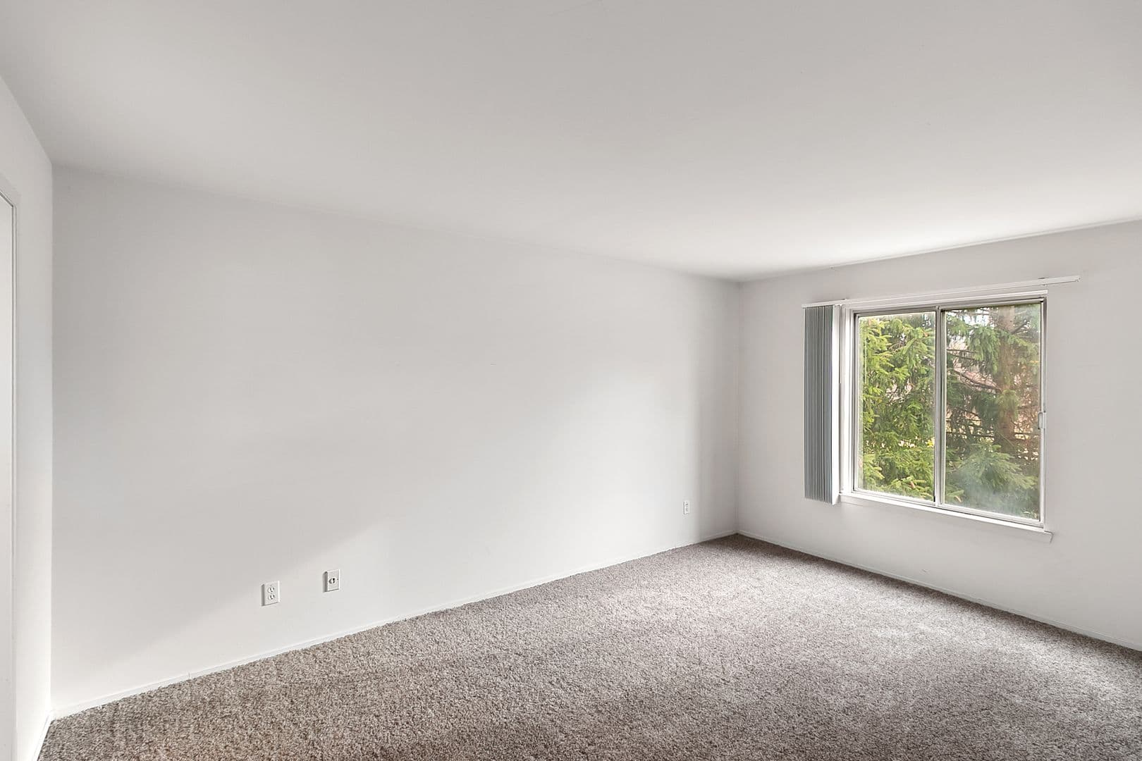 Farmington Hills Apartment: 31600 W. Nine Mile Rd