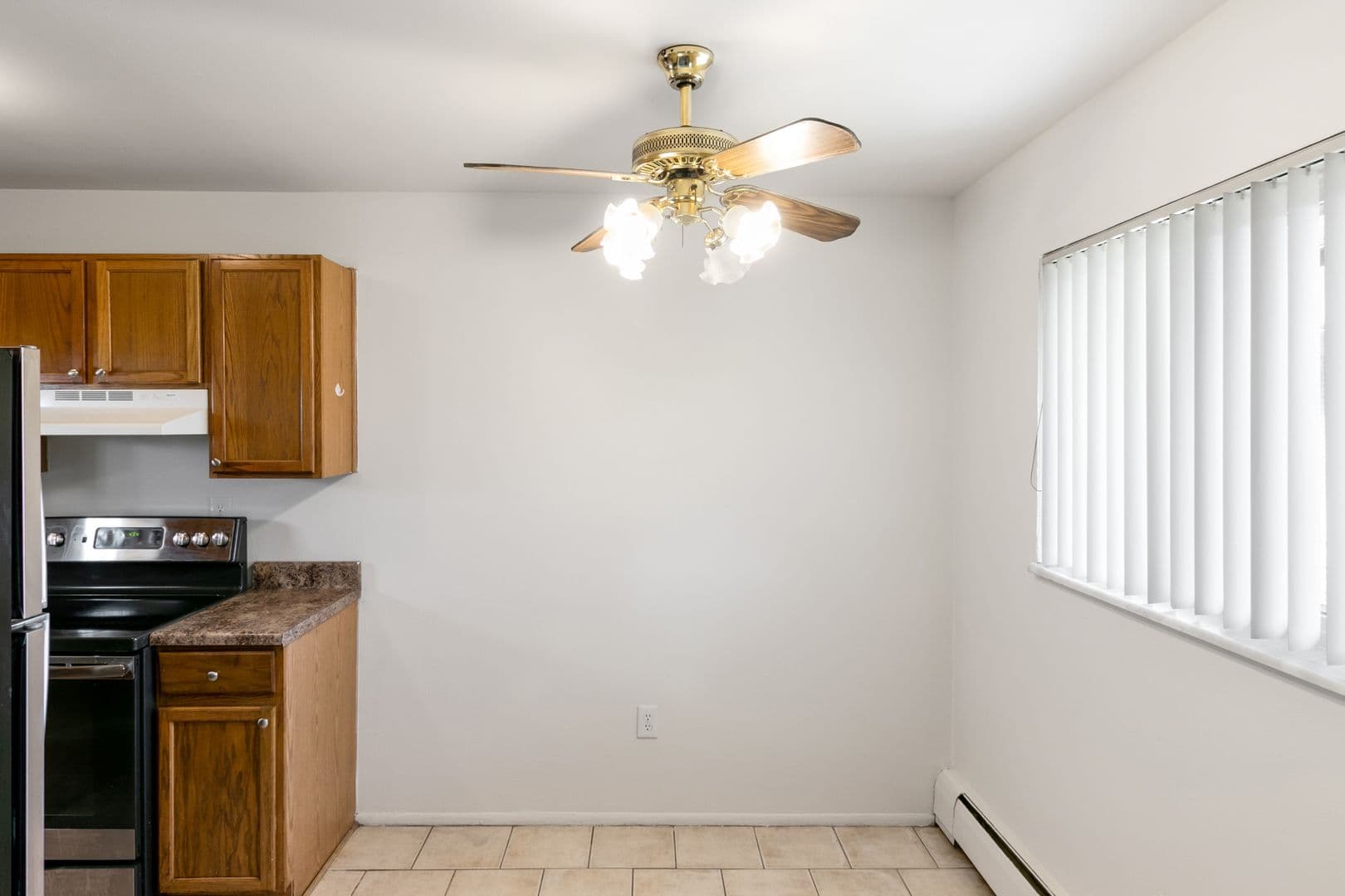 Roseville Apartment: 16435 E 12 Mile Rd