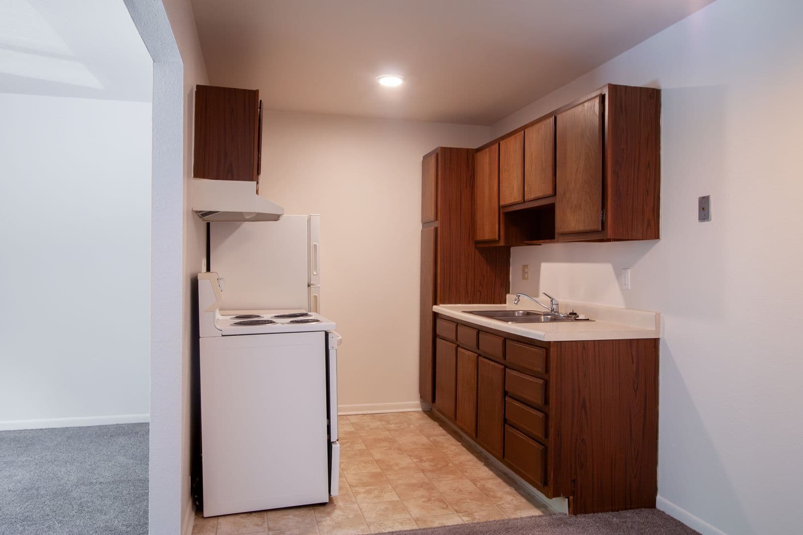 East Lansing Apartment: 2345 N. Harrison Road