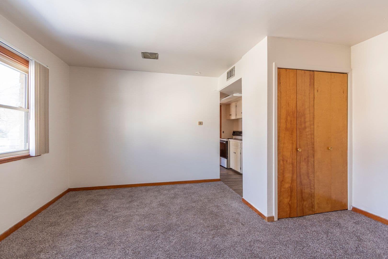 East Lansing Apartment: 144, 212, 224 Highland Avenue