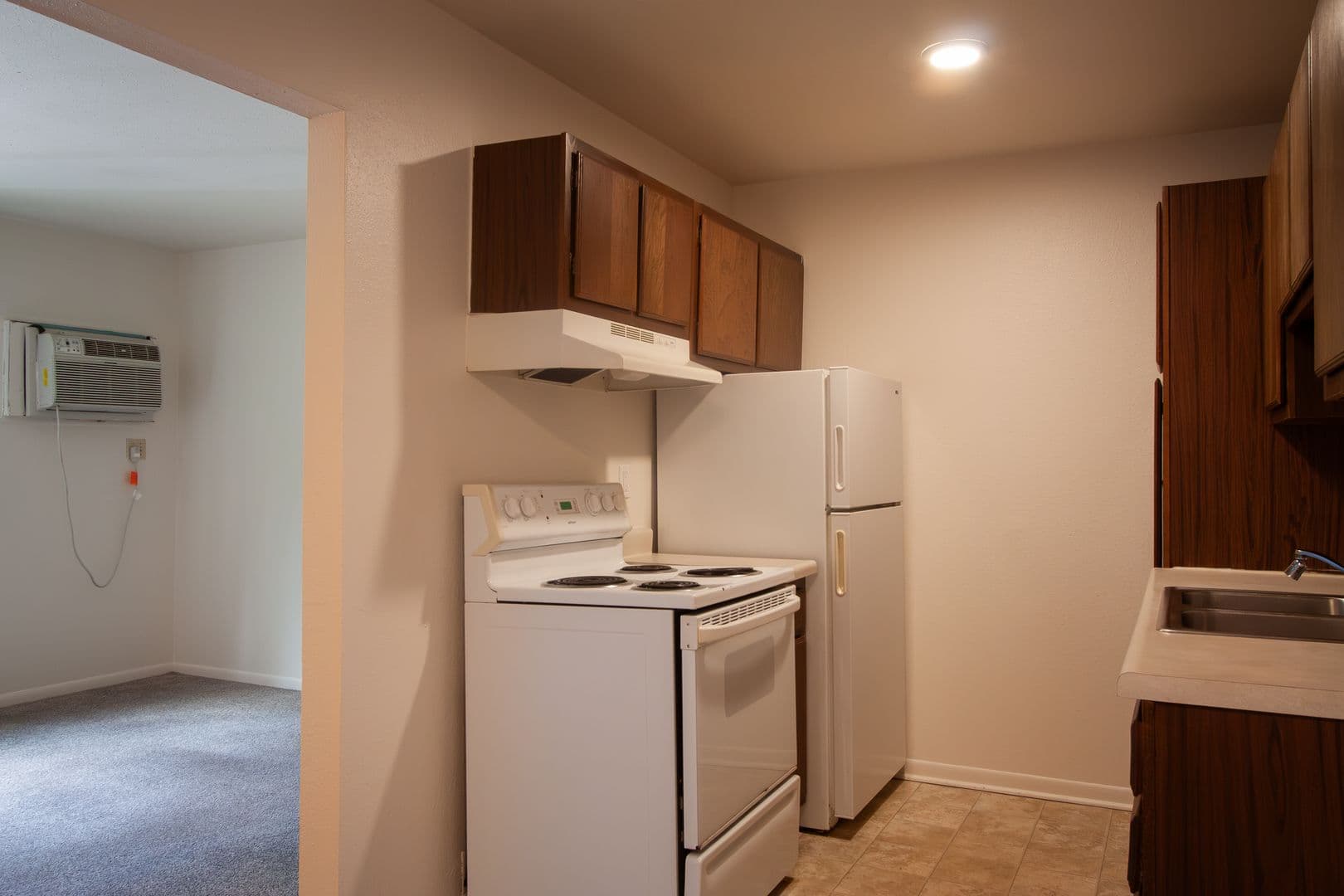 East Lansing Apartment: 2345 N. Harrison Road