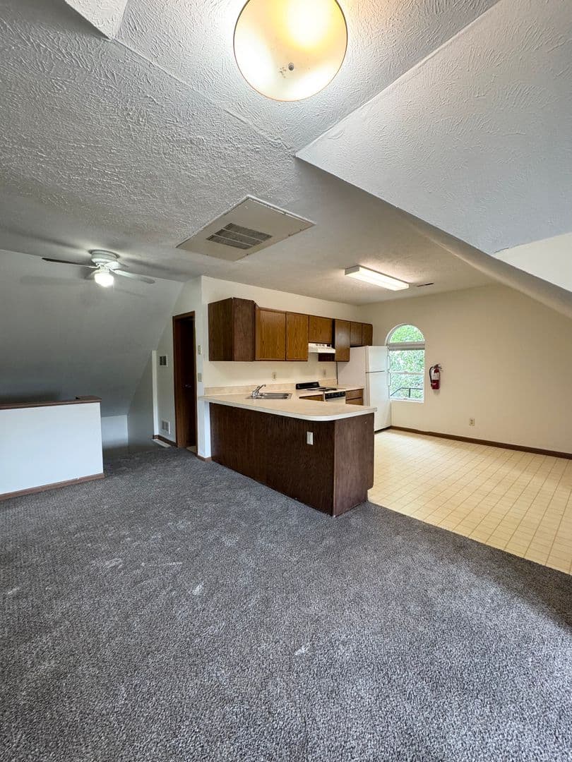 Omaha Apartment: 3628 S 24th Street