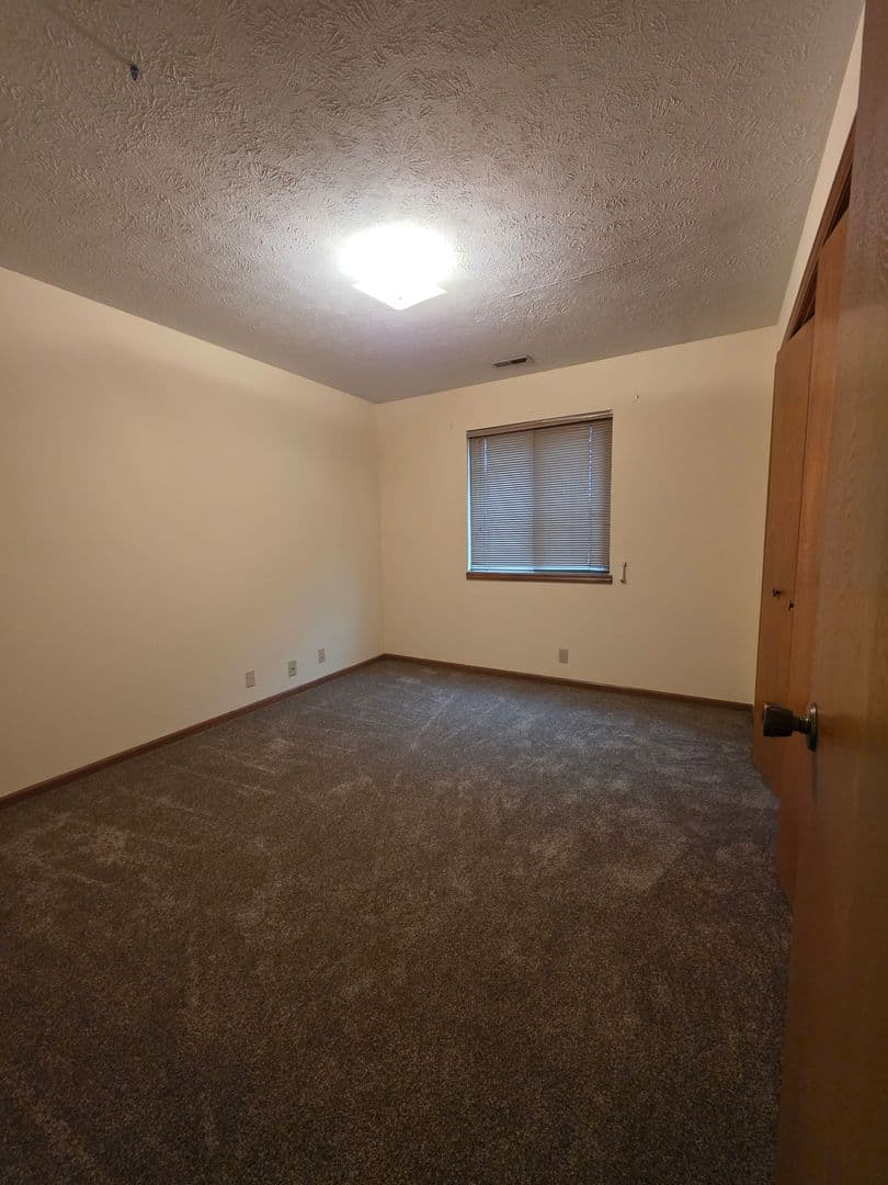 Omaha Apartment: 2665 N 93rd Street