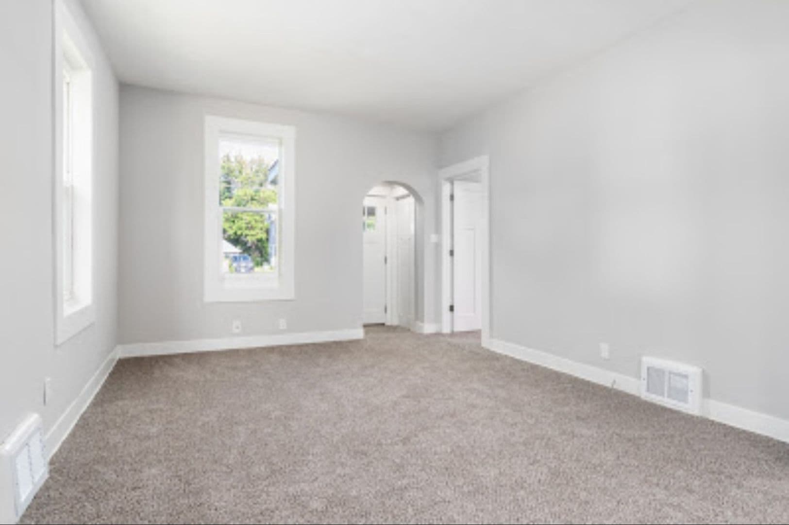Omaha House: 5411 N 24th Street