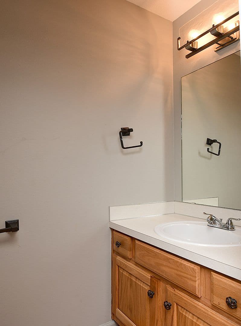Omaha House: 4413 S 176th Ave