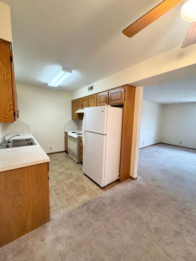 Omaha Apartment: 2675 N 93rd Street