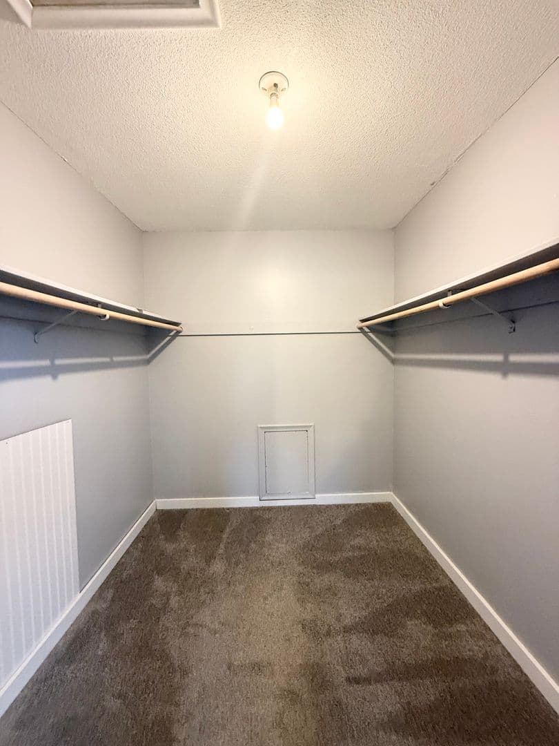 Omaha House: 6605 North 65th Street
