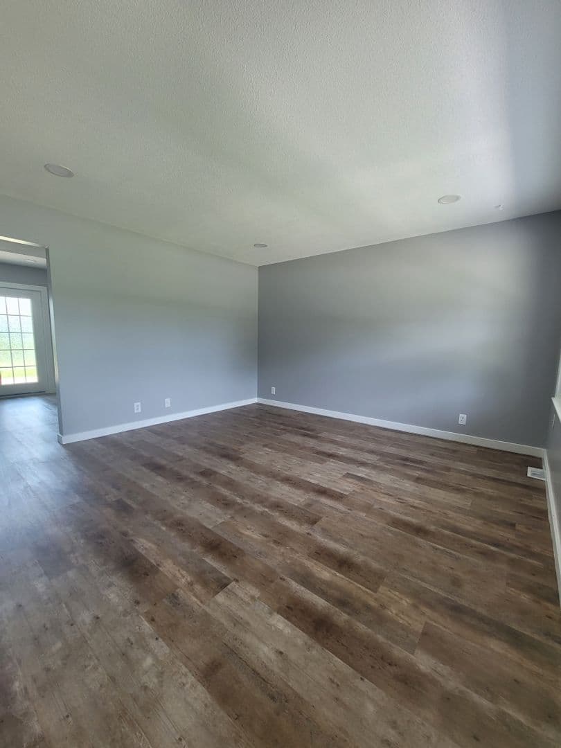 Omaha House: 6607 N 65th Street
