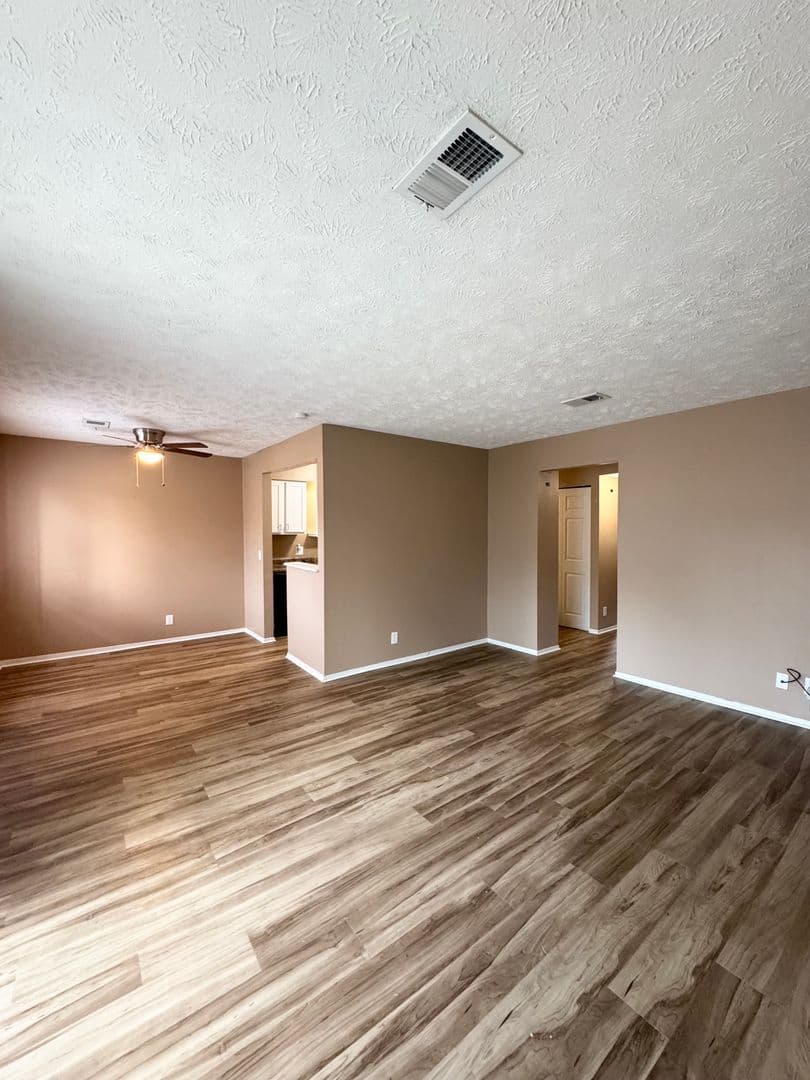 Omaha Apartment: 11706 Arbor Street