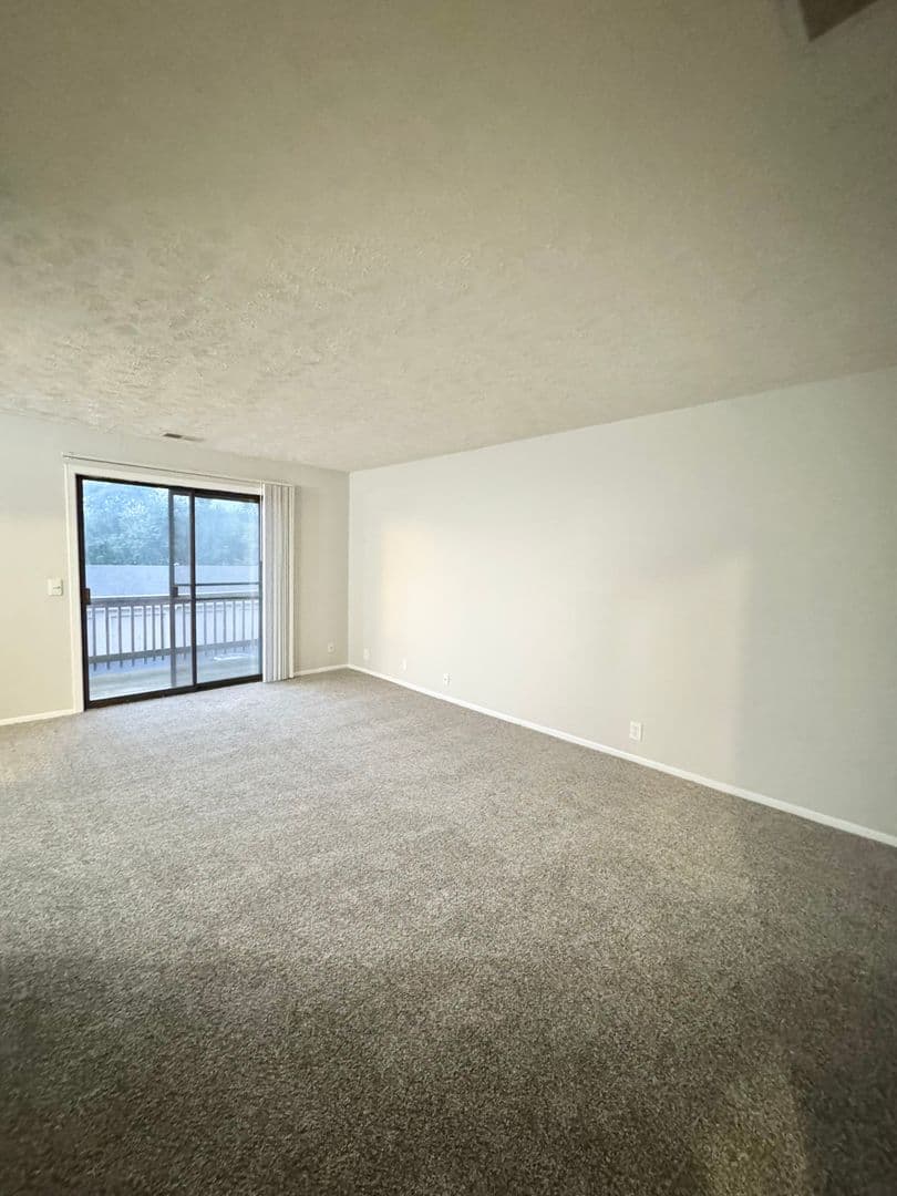 Omaha Apartment: 11706 Arbor Street