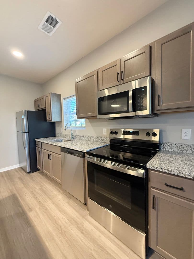 Omaha Apartment: 3513 Howard Street