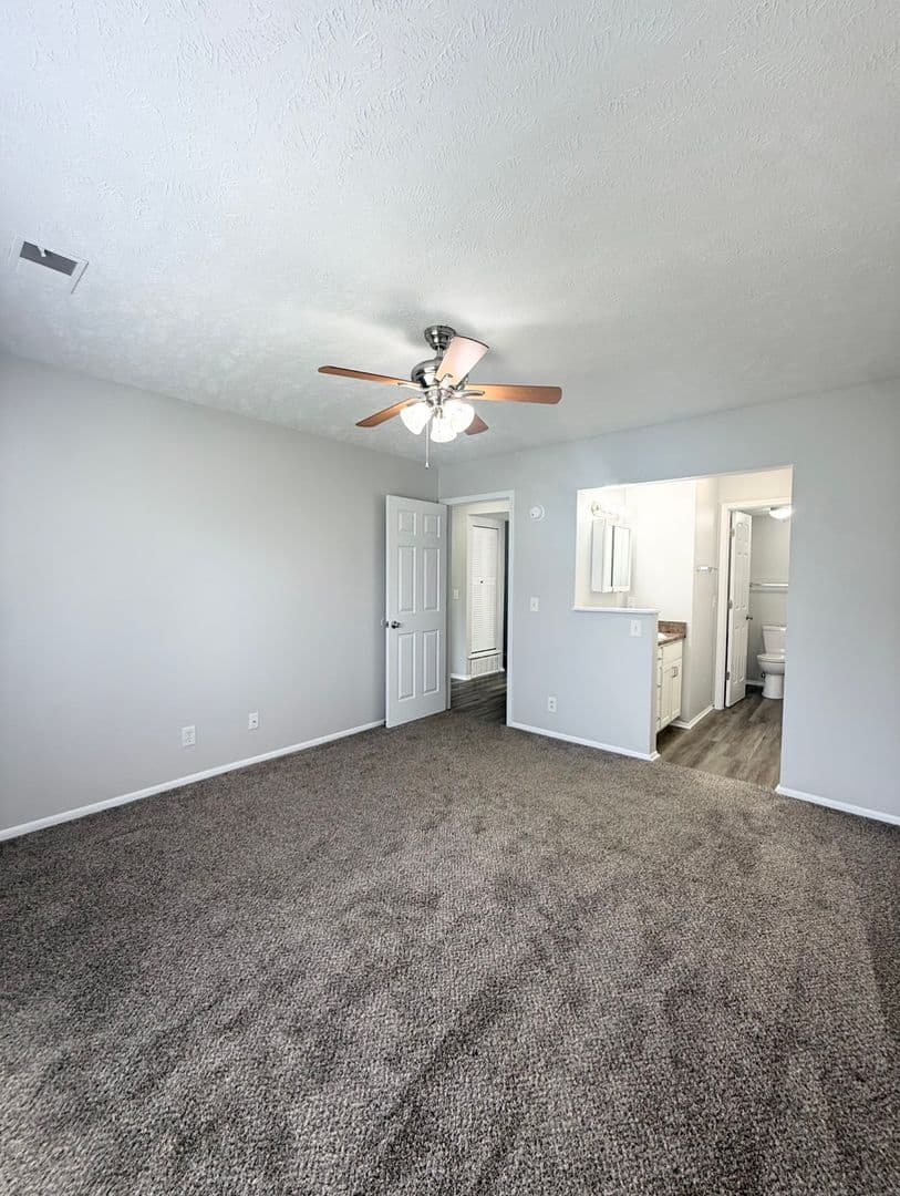 Omaha Apartment: 11706 Arbor Street