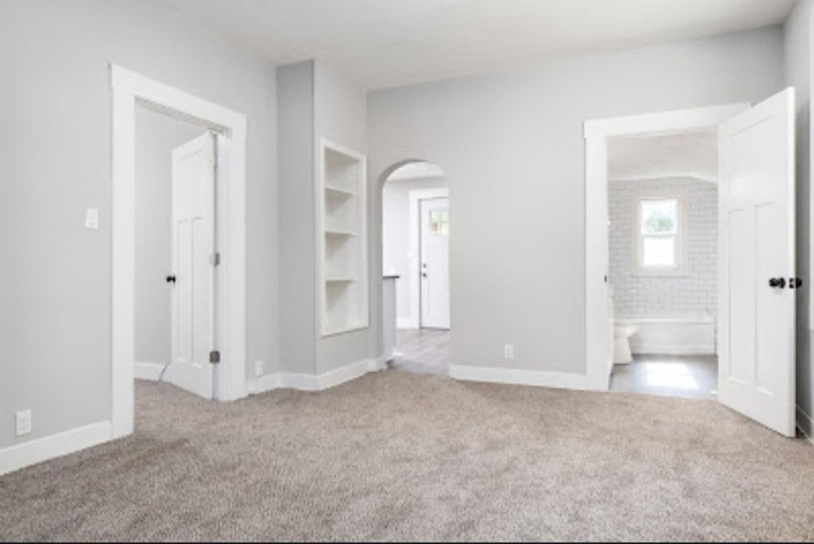 Omaha House: 5411 N 24th Street