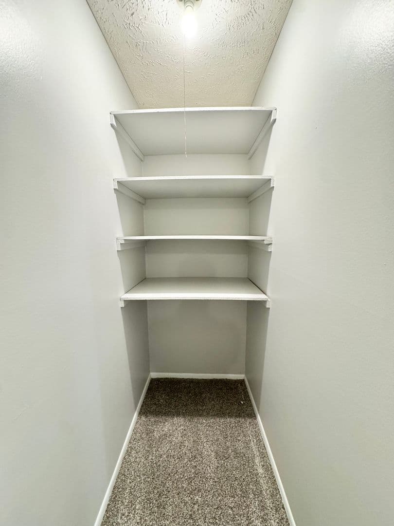 Omaha Apartment: 11706 Arbor Street
