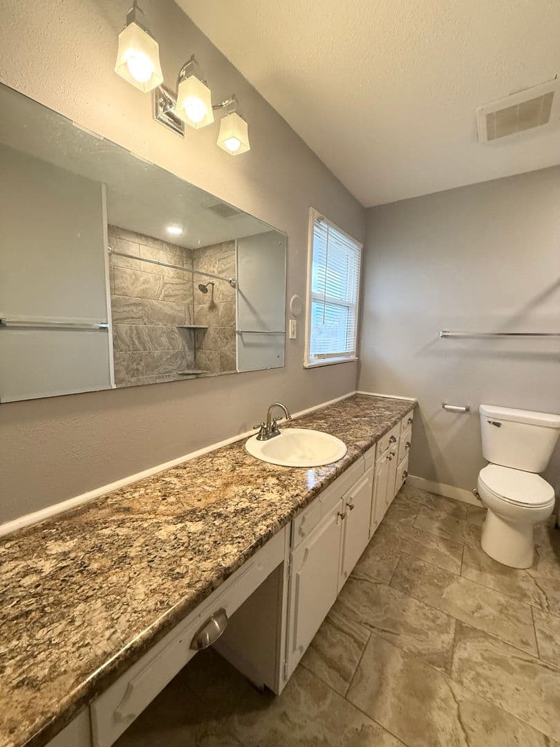 Omaha House: 6605 North 65th Street