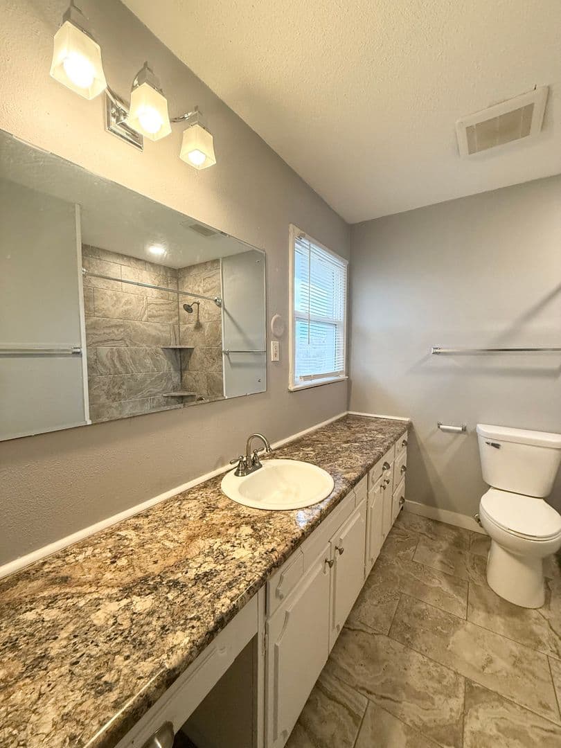 Omaha House: 6605 North 65th Street