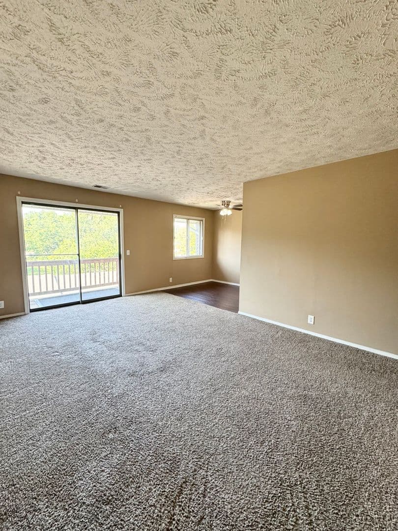Omaha Apartment: 11706 Arbor Street