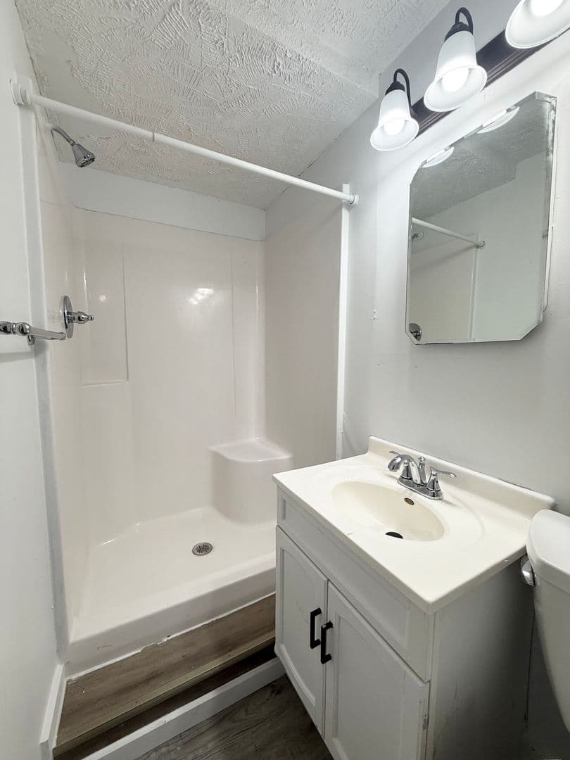 Omaha Apartment: 1113 S 22nd Street