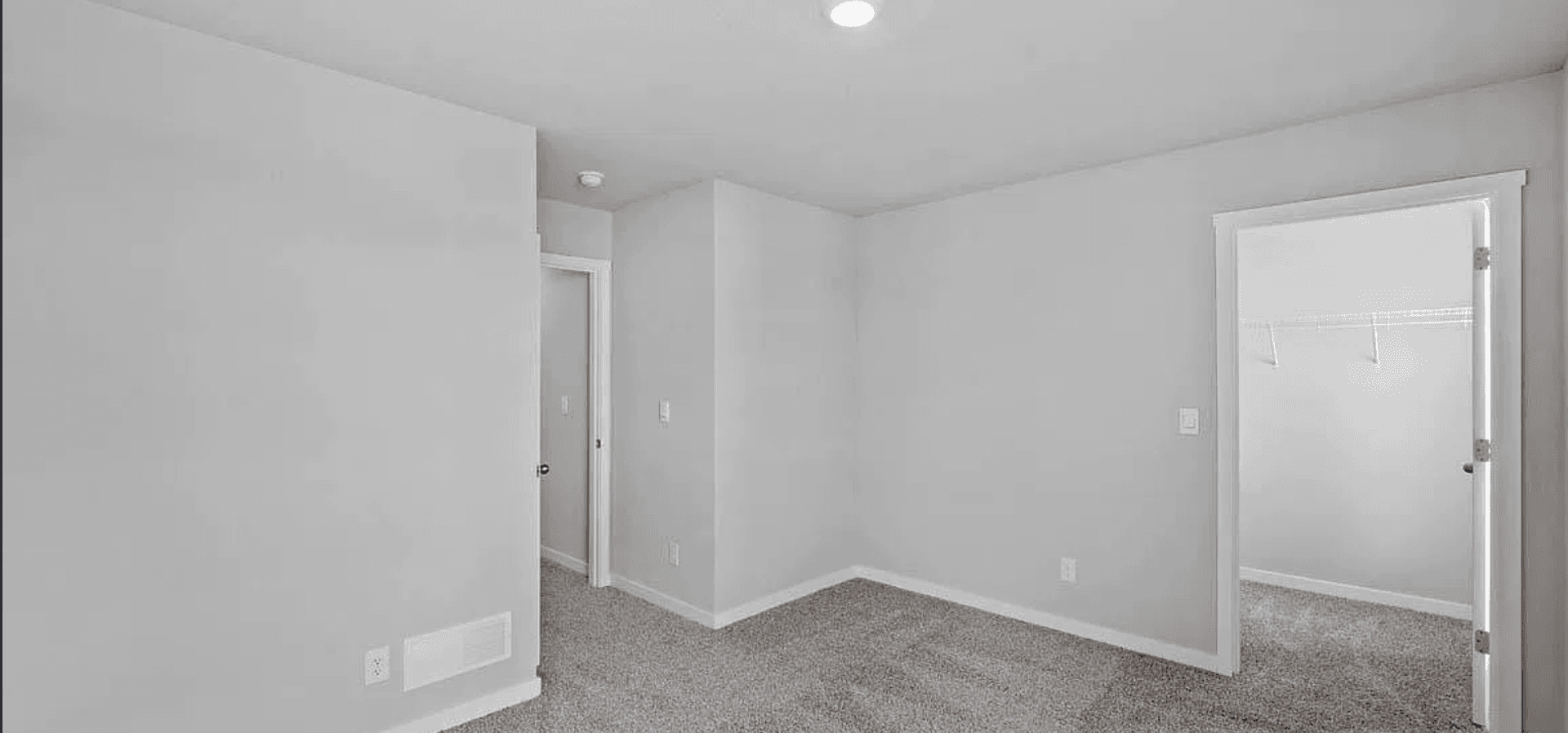 Omaha House: 7728 N 95th Ave