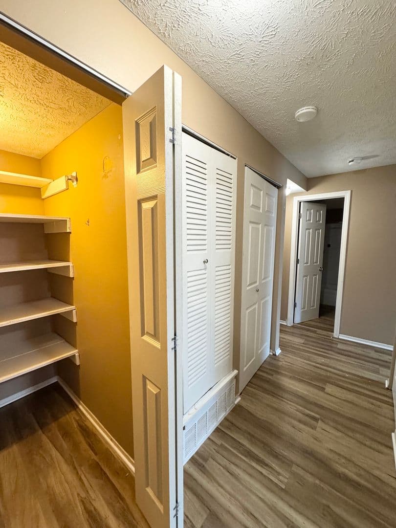 Omaha Apartment: 11706 Arbor Street
