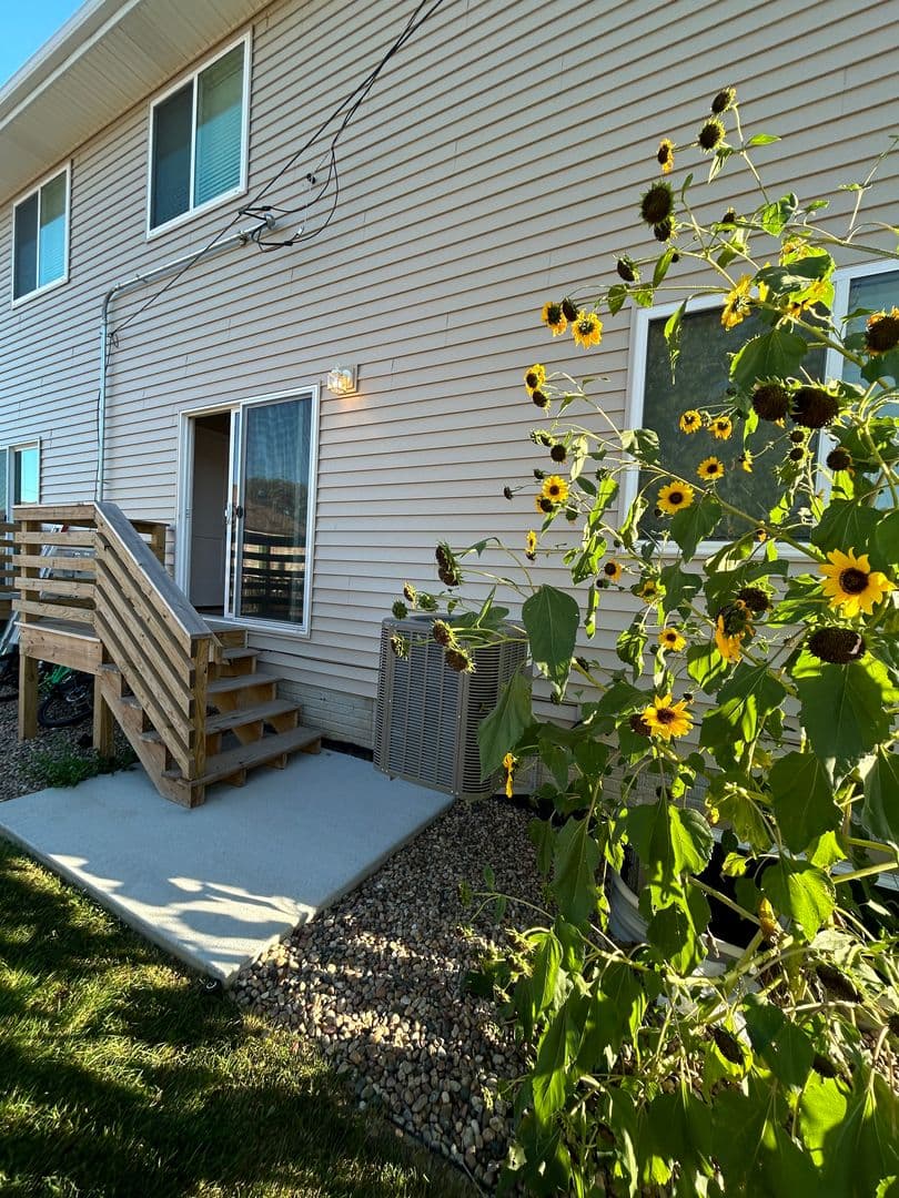 Papillion House: 522 S Washington Street