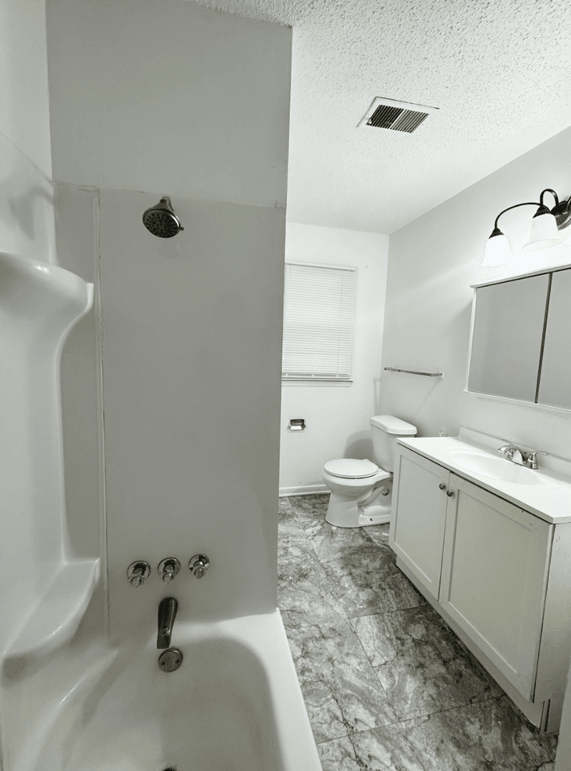 Omaha Apartment: 4918 Ames Ave