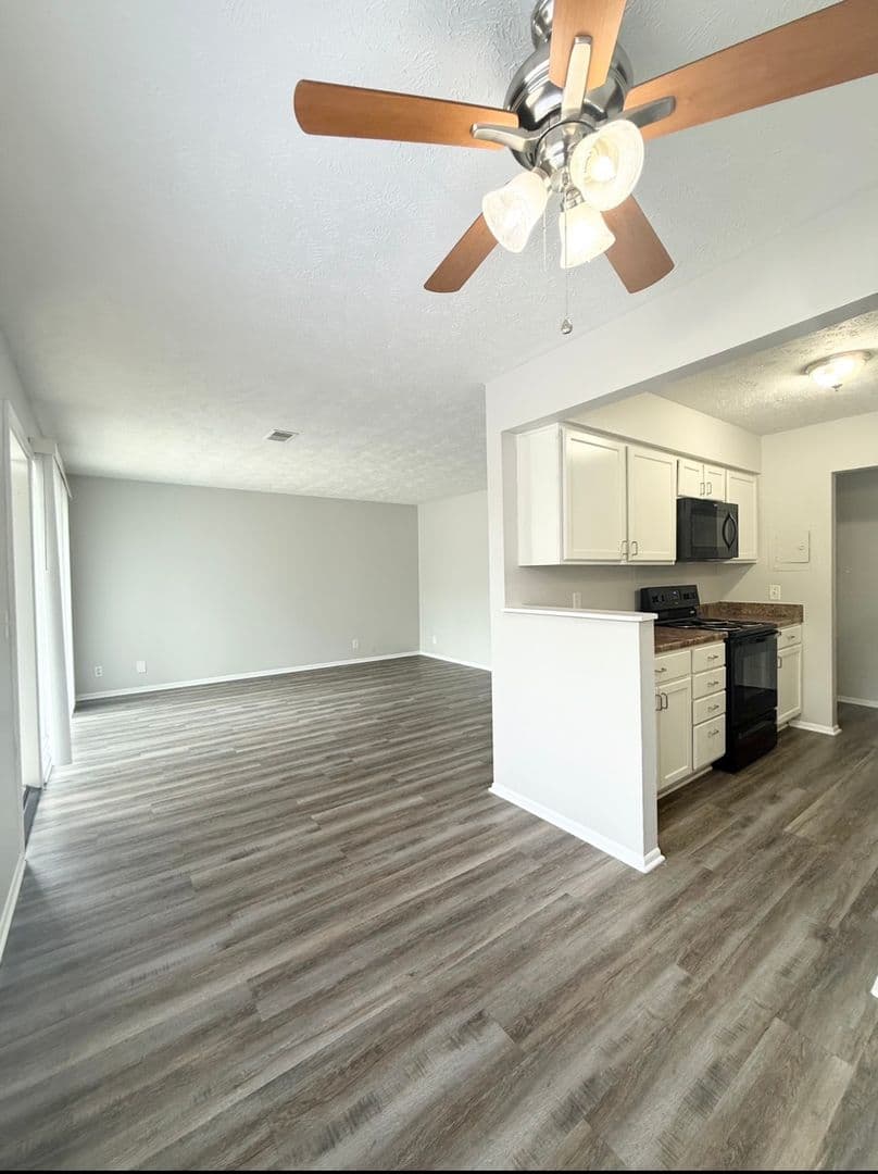 Omaha Apartment: 11706 Arbor Street