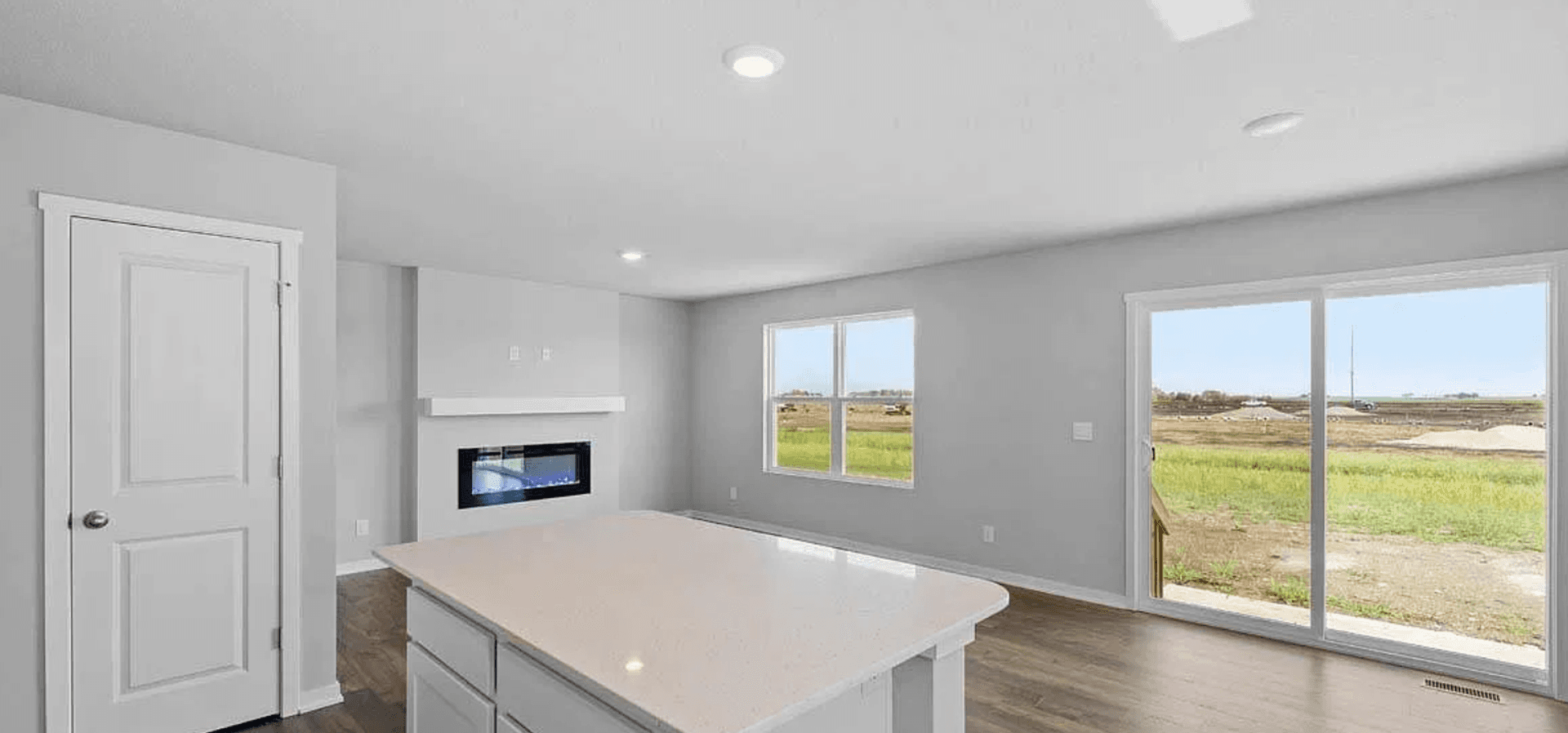 Omaha House: 7728 N 95th Ave