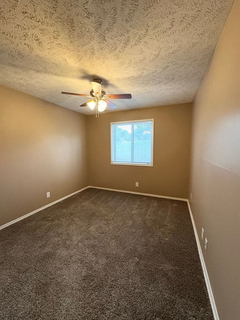 Omaha Apartment: 11706 Arbor Street