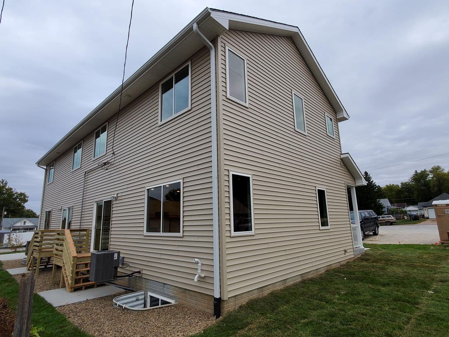 Papillion House: 522 S Washington Street