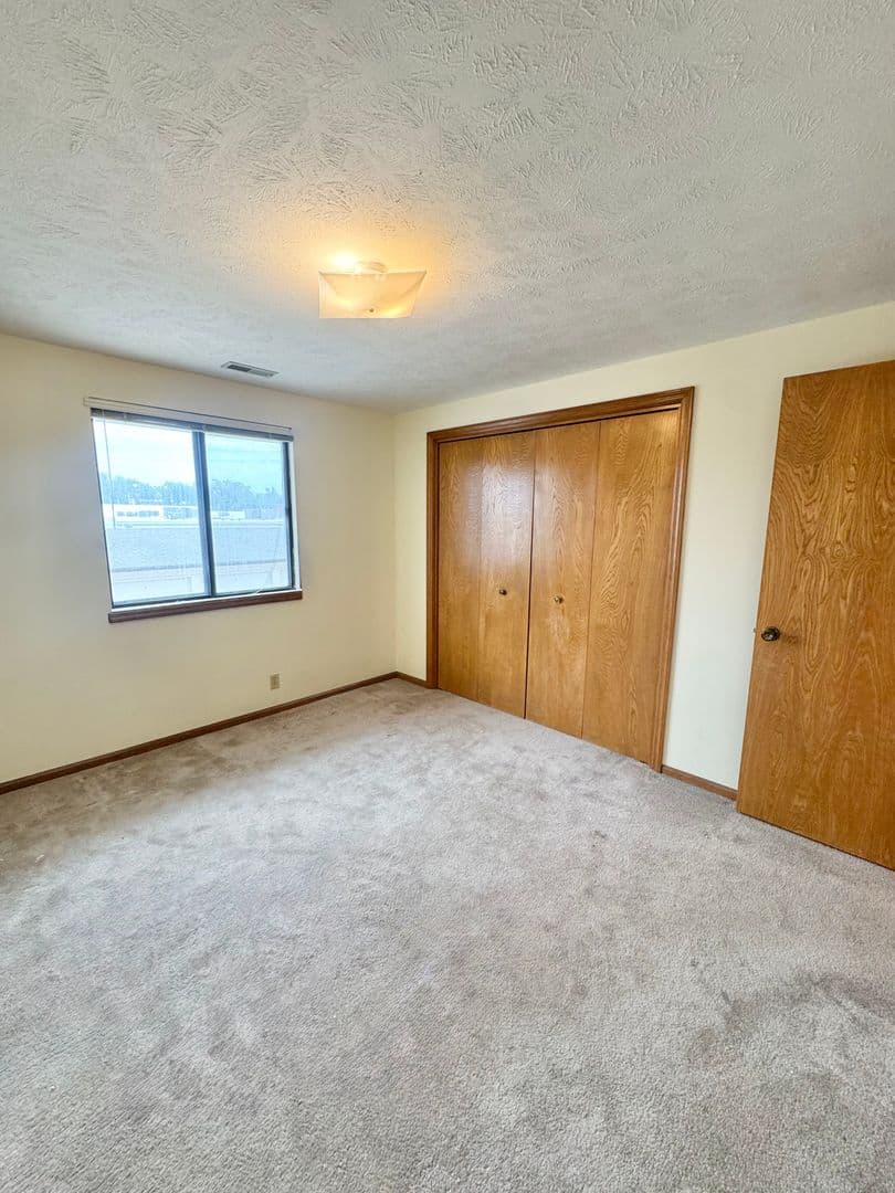 Omaha Apartment: 2675 N 93rd Street