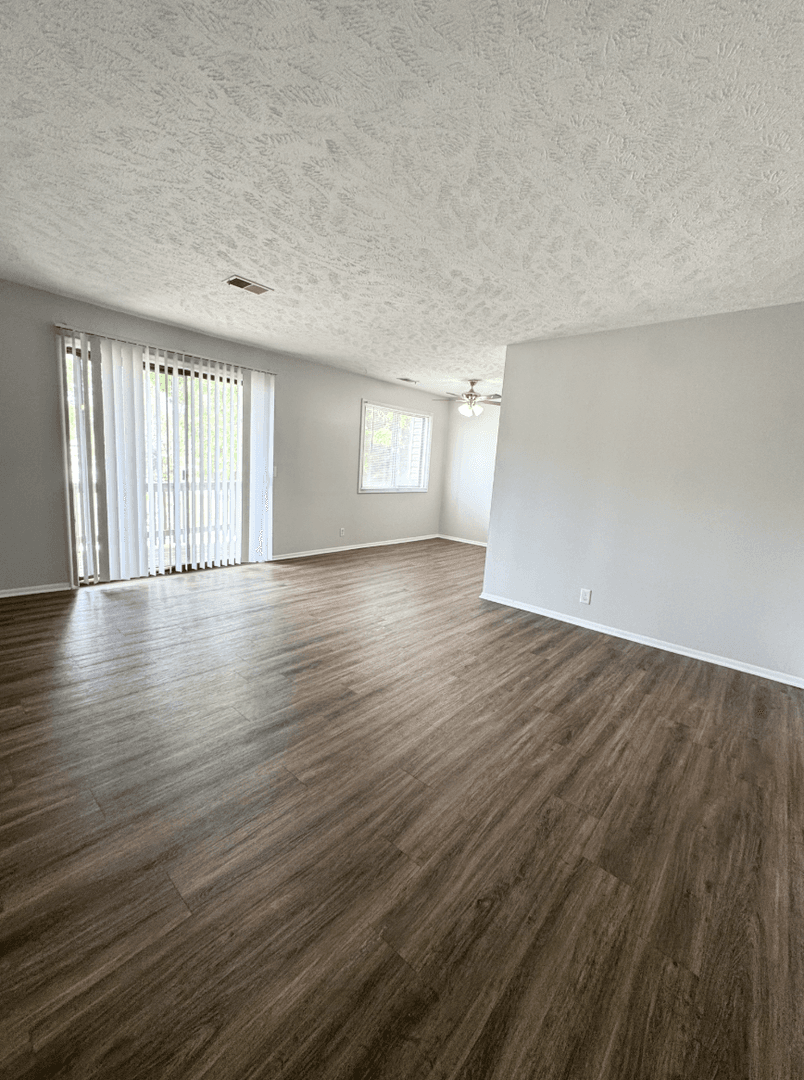 Omaha Apartment: 11706 Arbor Street