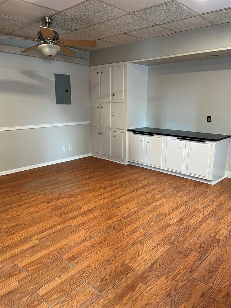 Omaha Apartment: 3512 Dodge Street