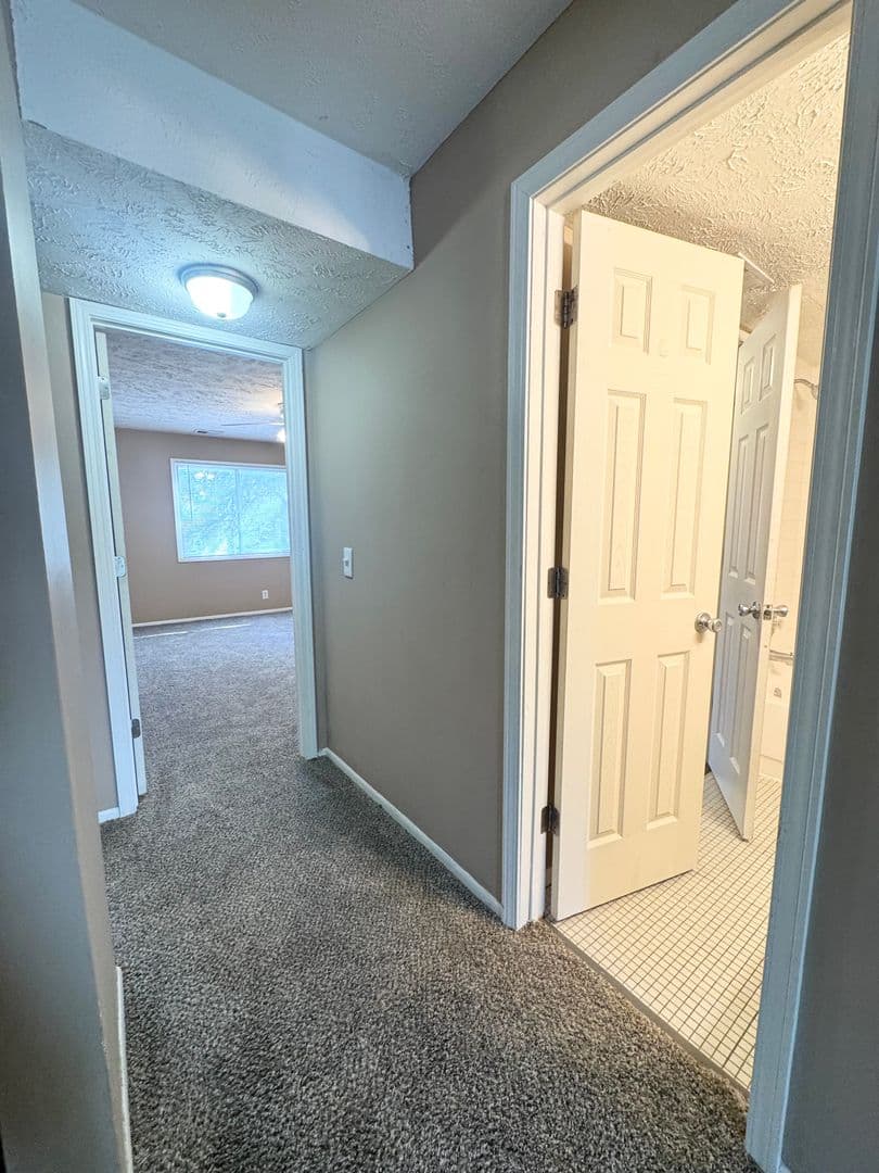 Omaha Apartment: 11706 Arbor Street