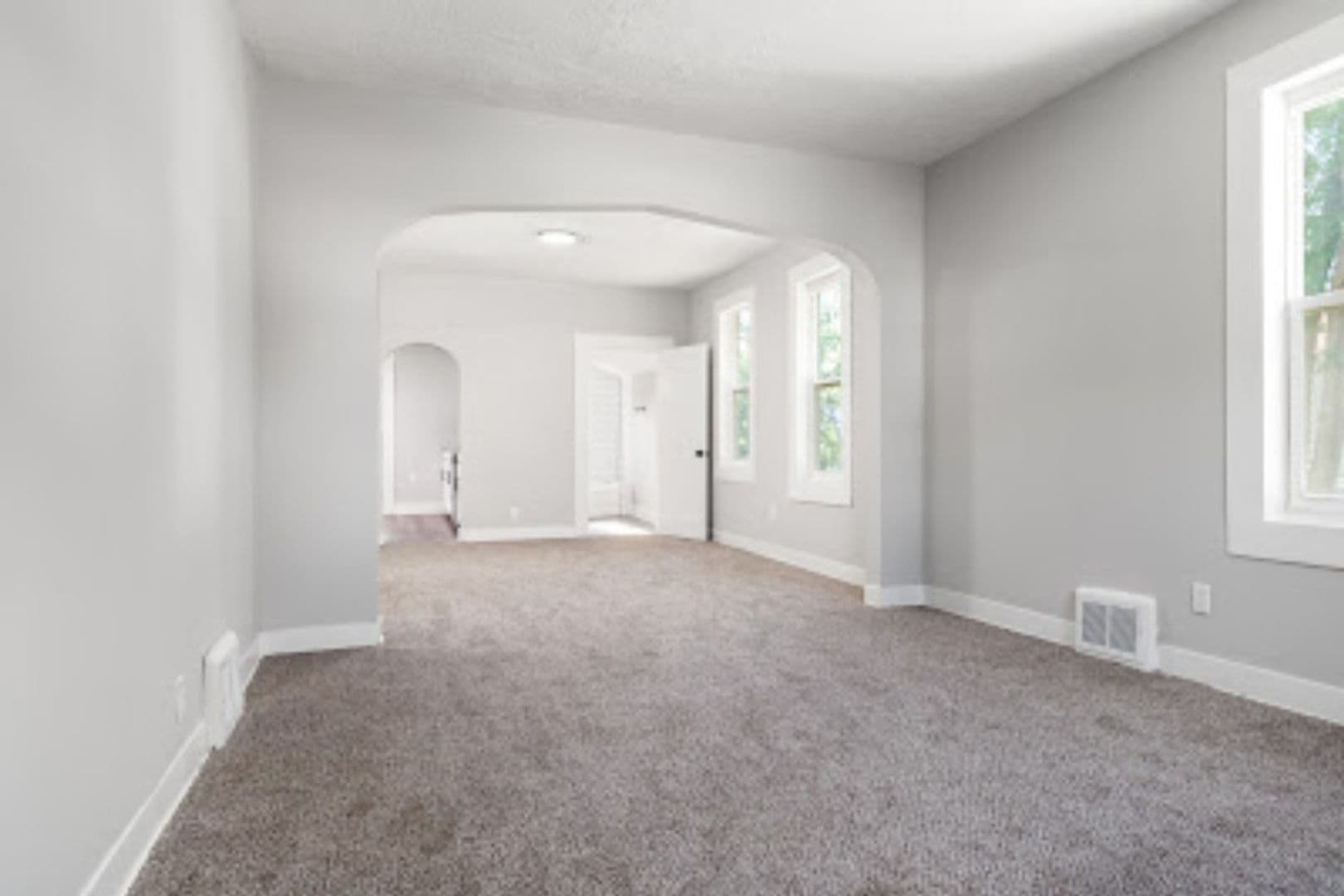 Omaha House: 5411 N 24th Street