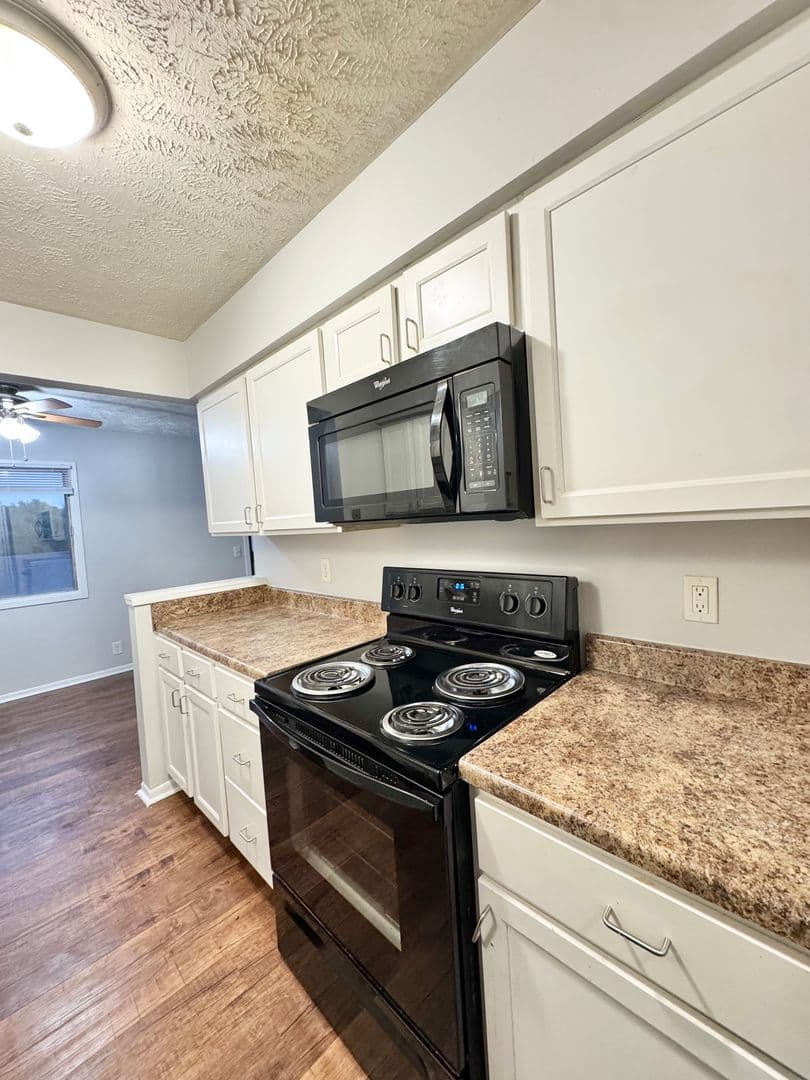 Omaha Apartment: 11706 Arbor Street