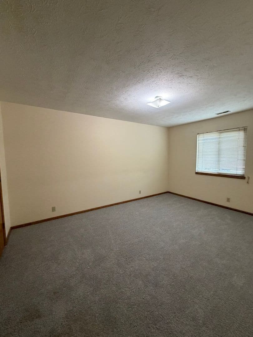 Omaha Apartment: 2665 N 93rd Street