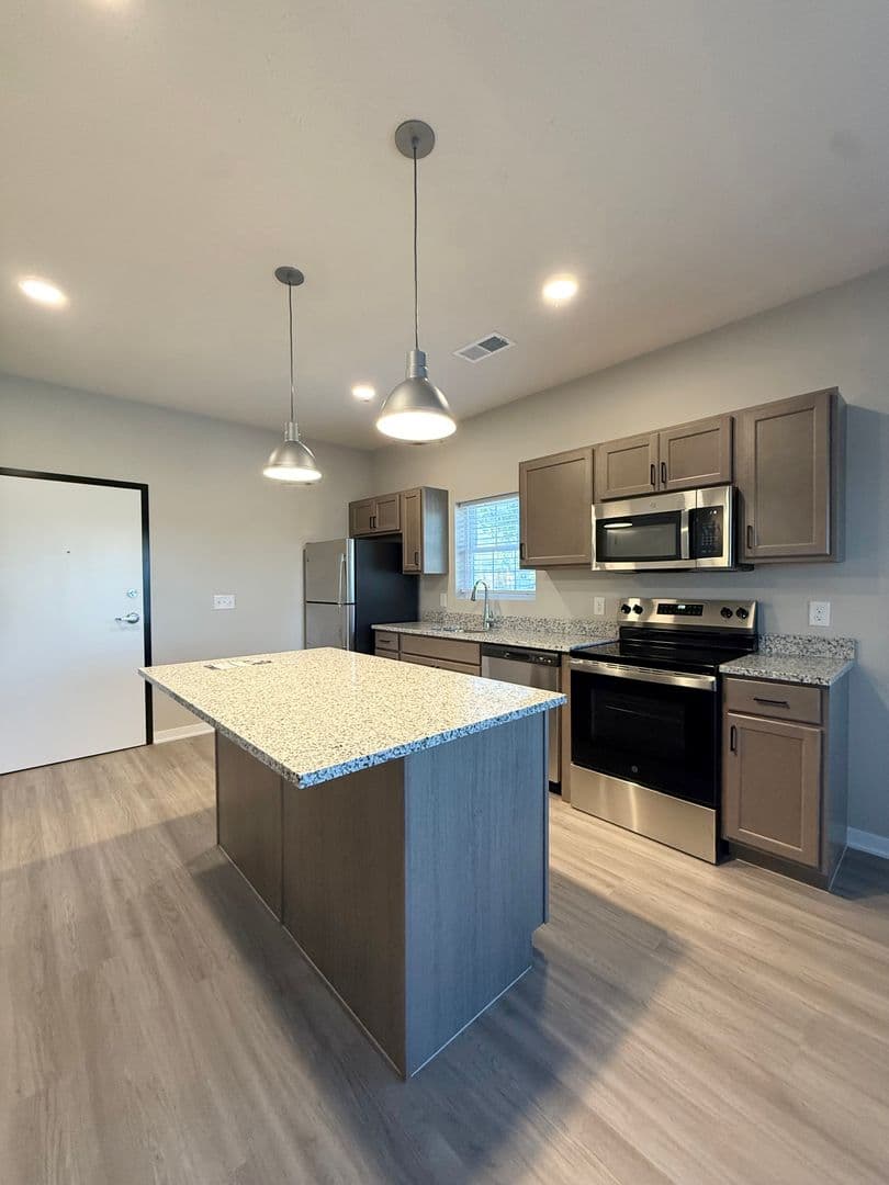 Omaha Apartment: 3513 Howard Street