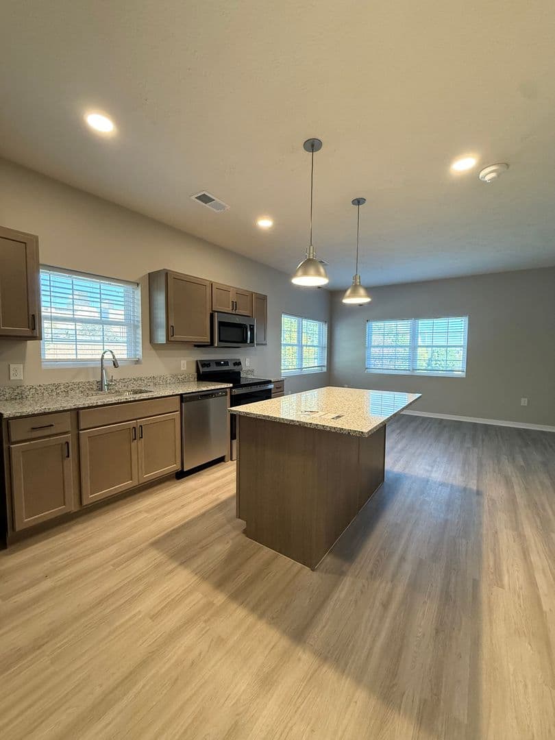 Omaha Apartment: 3513 Howard Street