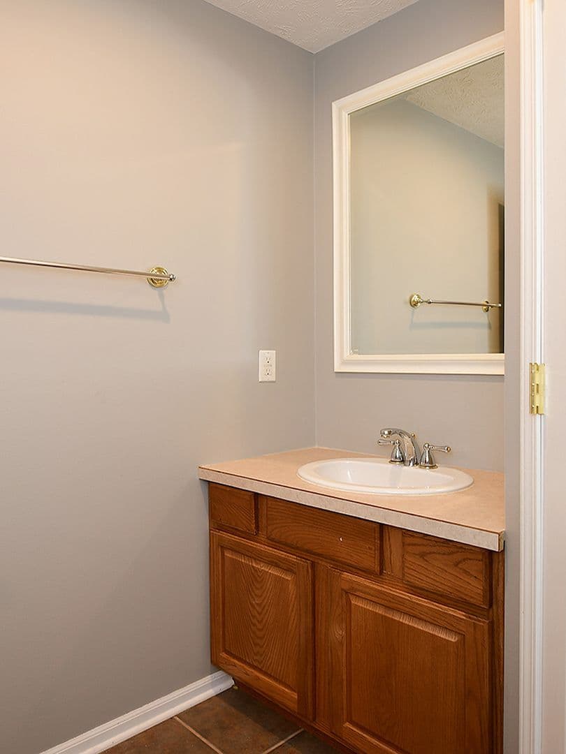 Omaha House: 4413 S 176th Ave
