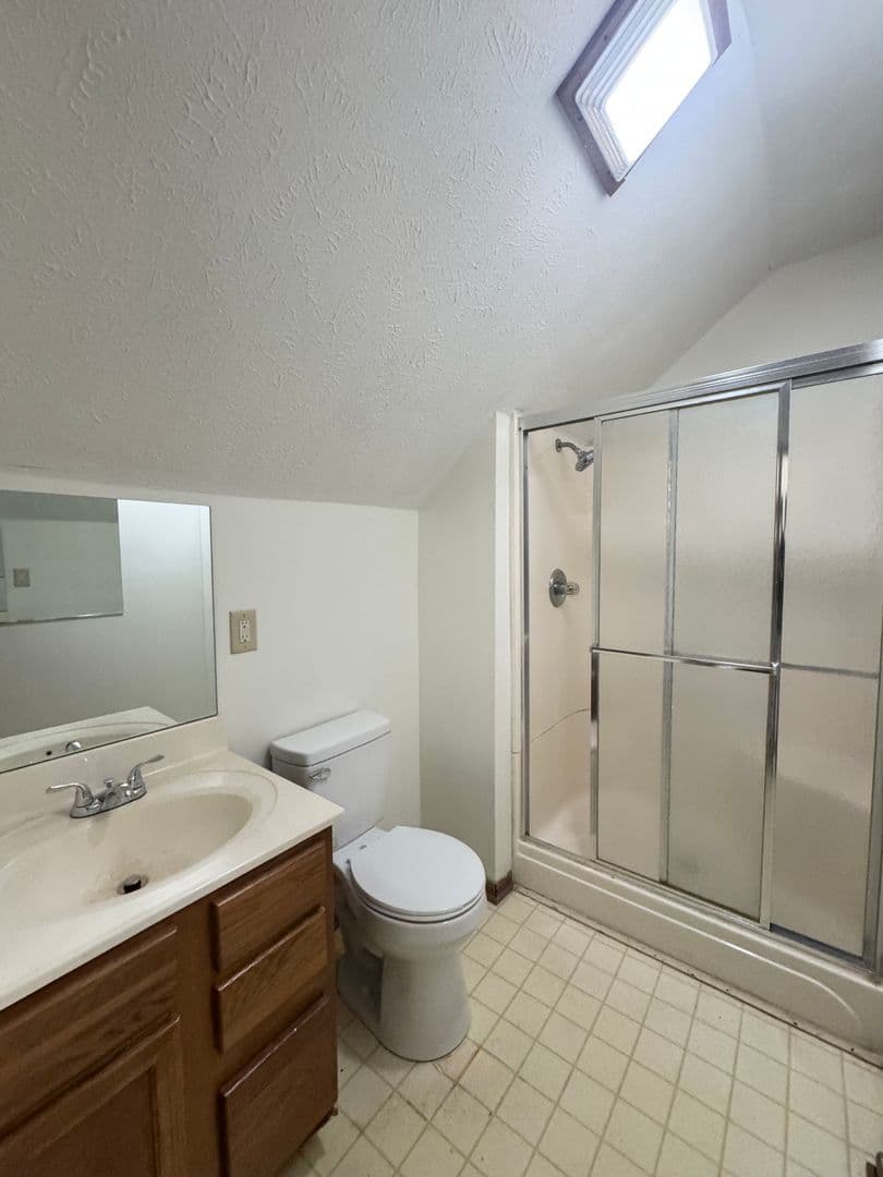 Omaha Apartment: 3628 S 24th Street