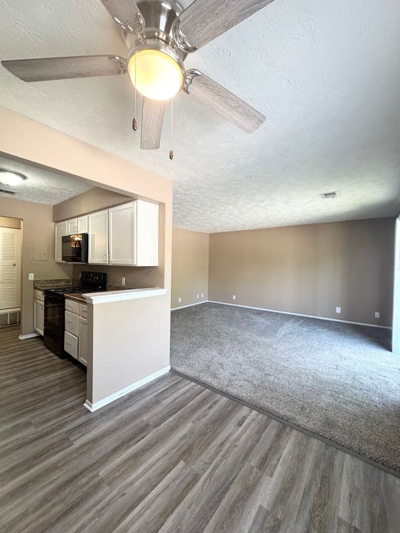 Omaha Apartment: 11706 Arbor Street