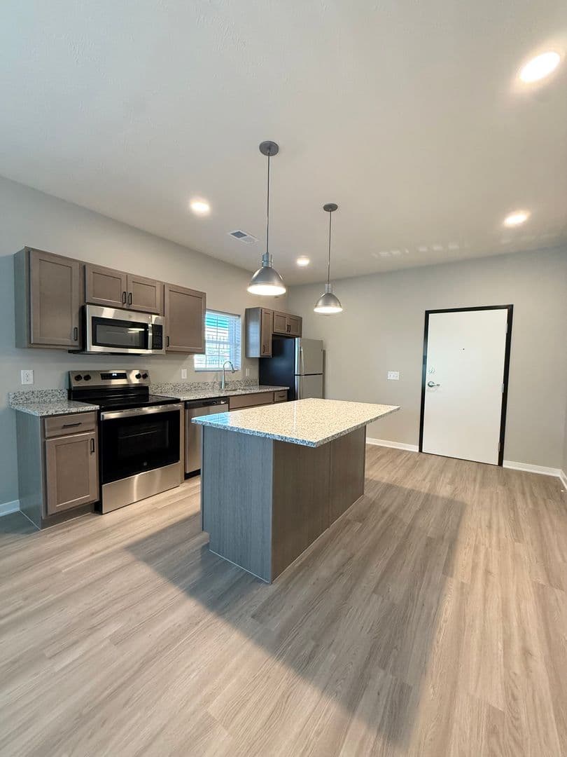 Omaha Apartment: 3513 Howard Street