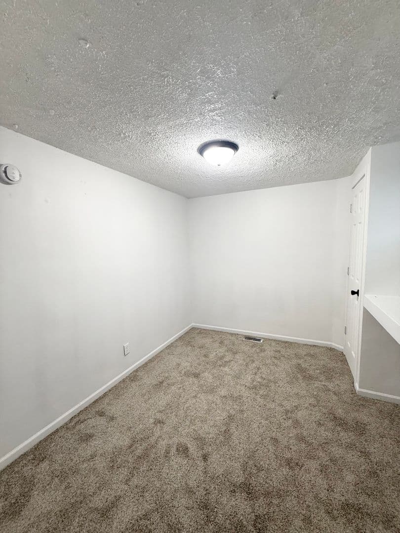 Omaha Apartment: 1113 S 22nd Street