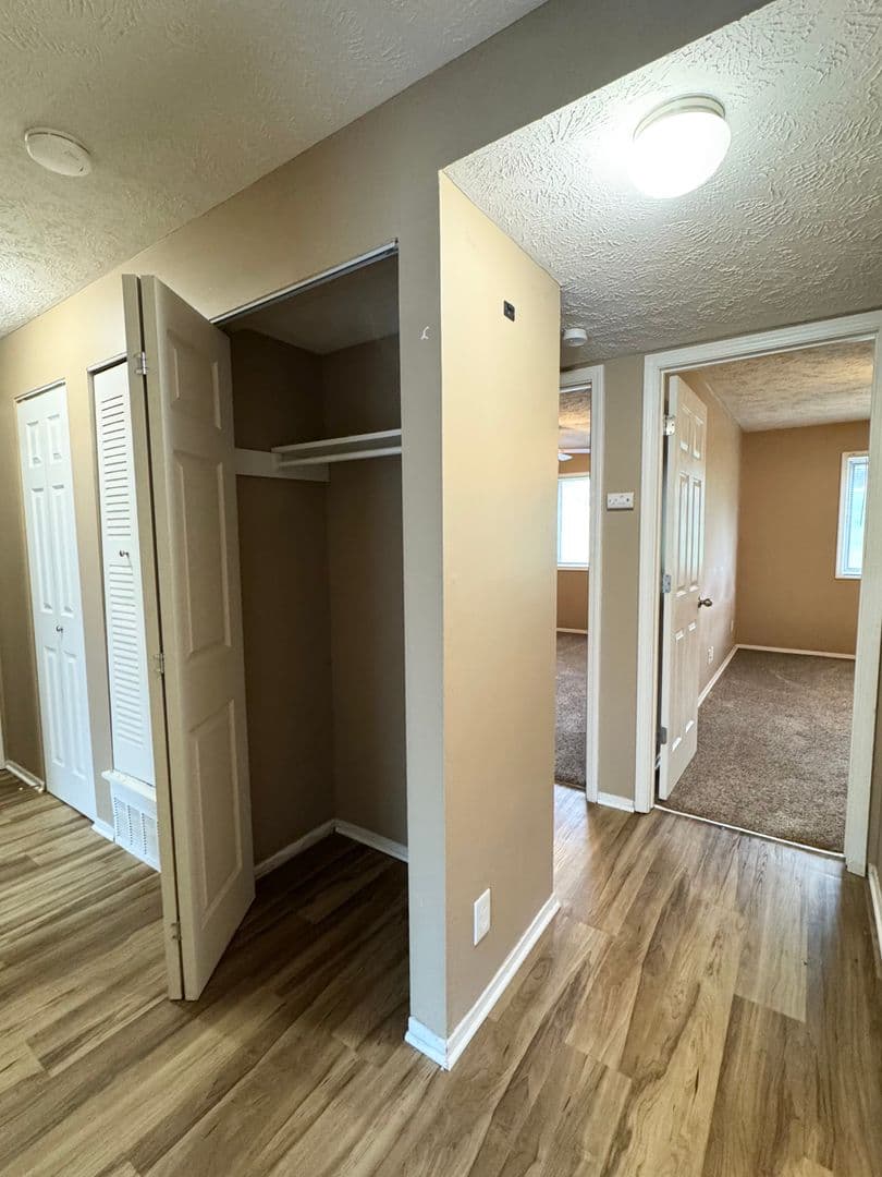 Omaha Apartment: 11706 Arbor Street