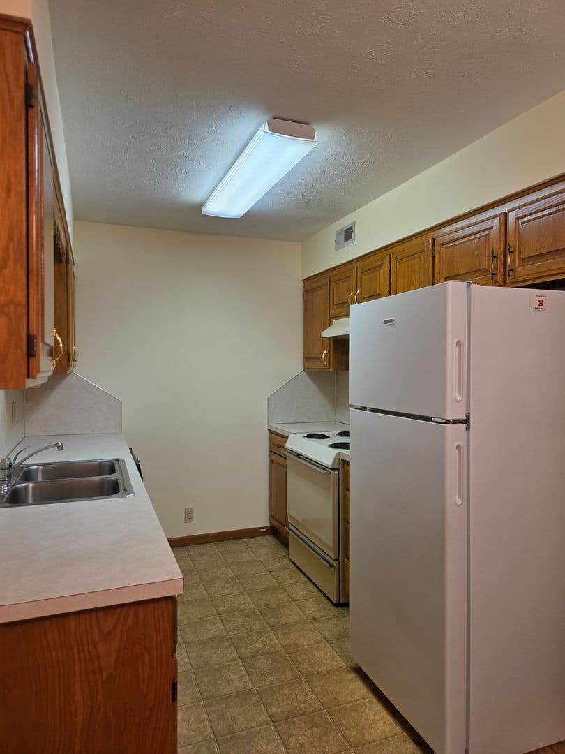 Omaha Apartment: 2665 N 93rd Street